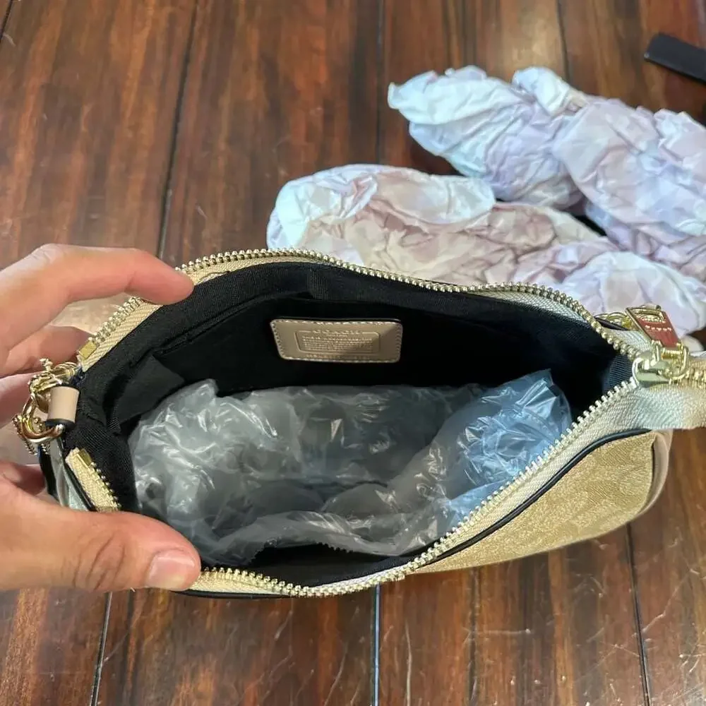 Coach Teri Shoulder Bag In Signature Canvas
